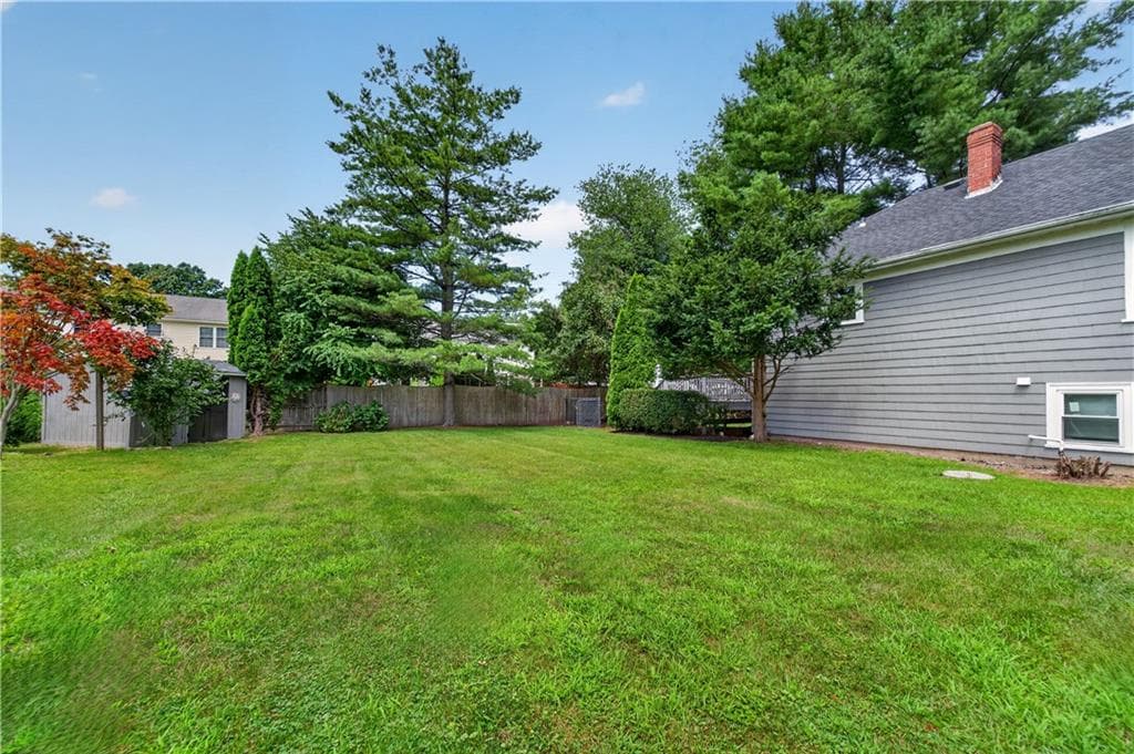 31 Elton Avenue photo 29