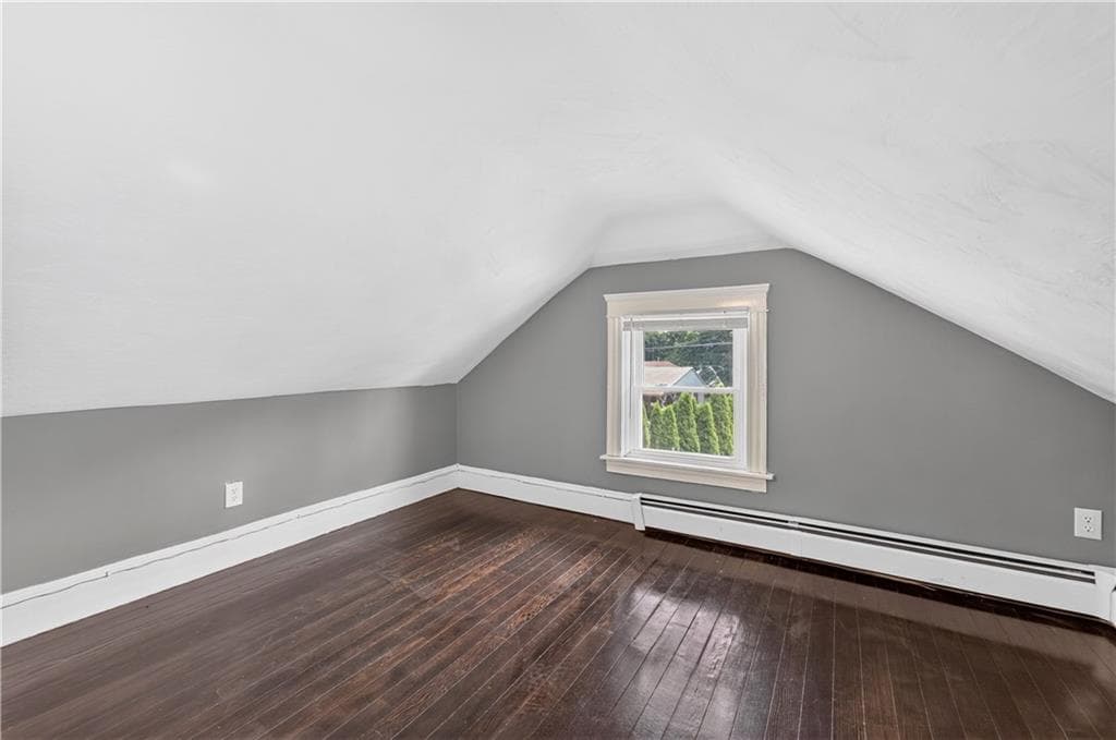 31 Elton Avenue photo 25