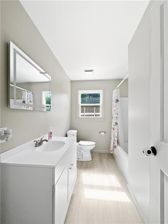 Single Family Residence at 50 Driftwood Drive, Charlestown, photo 11 of 28