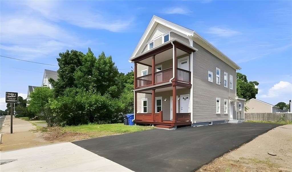 700 Prospect Street photo 2