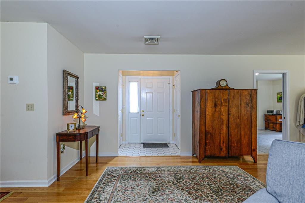 62 Cornell Drive photo 6