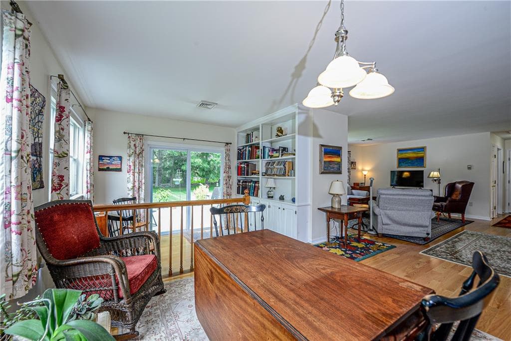 62 Cornell Drive photo 8