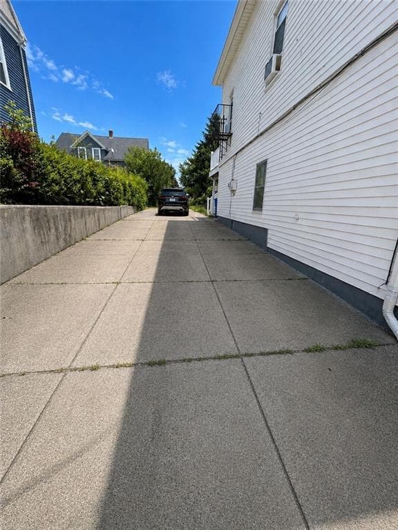 816 Plainfield Street photo 2