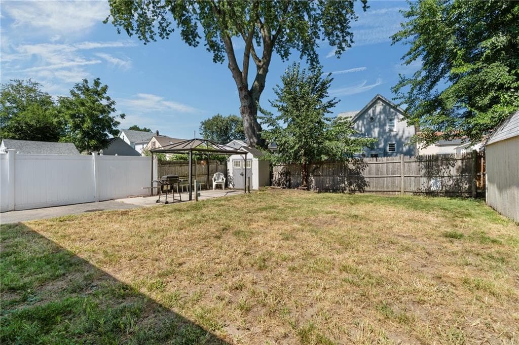 39 Wollaston Street photo 36