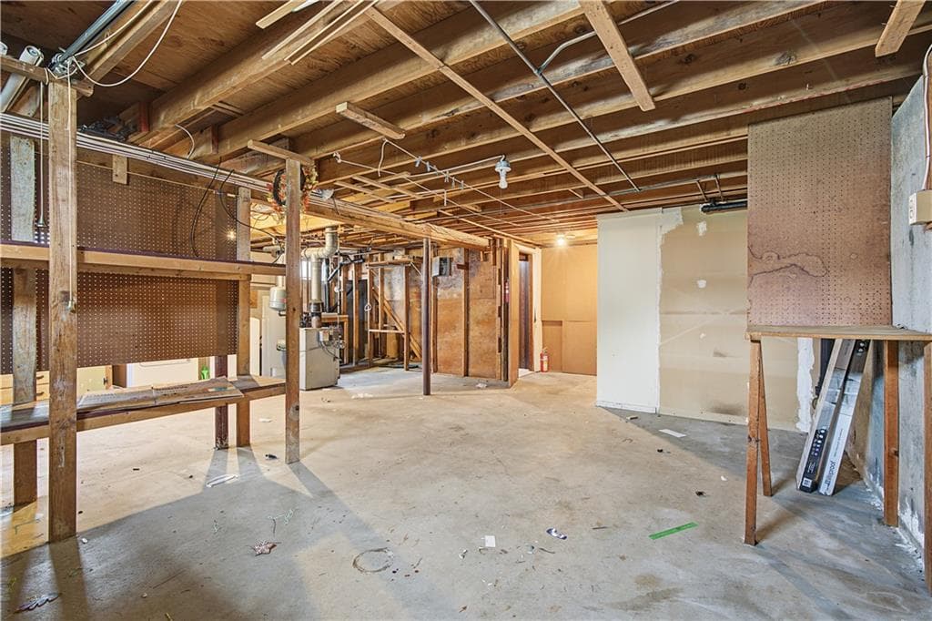 19 Poirier Street photo 32