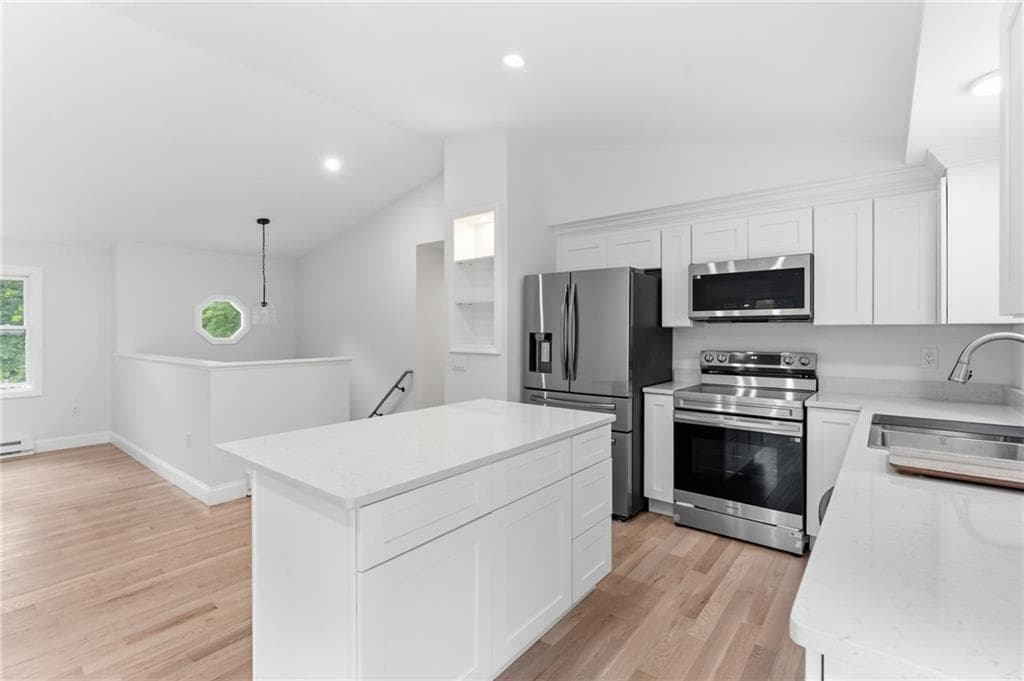 215 Canal Street photo 14