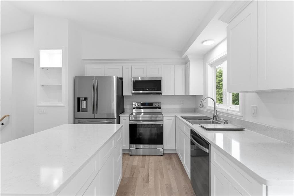 215 Canal Street photo 15