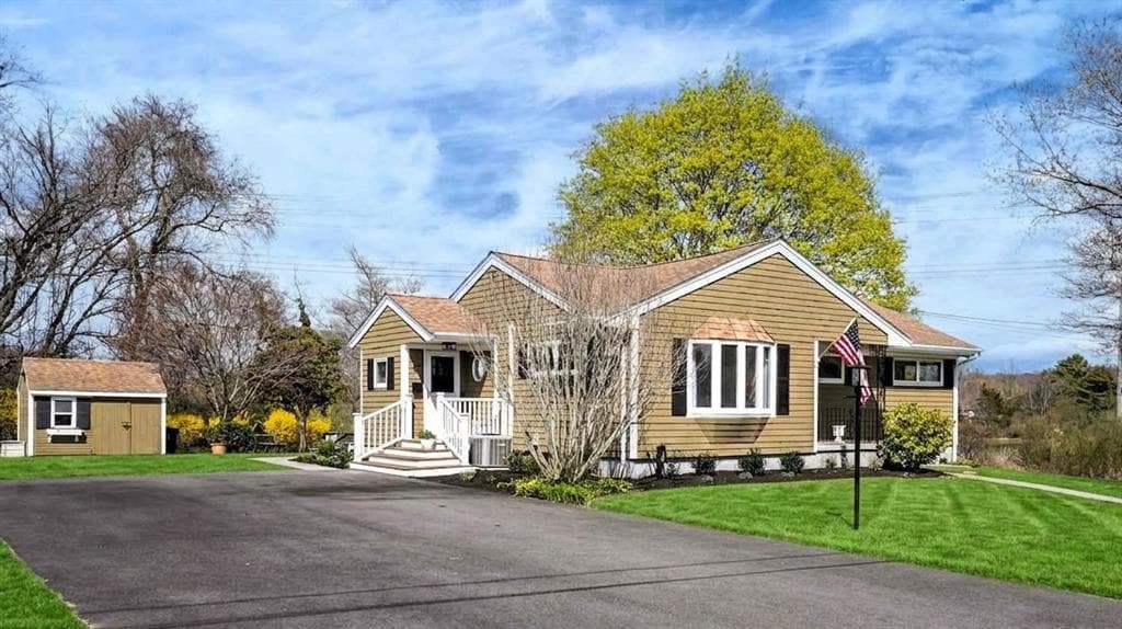 67 Montgomery Road photo 2