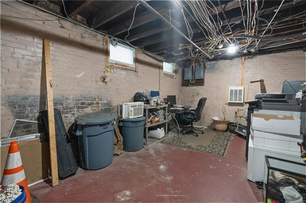 574 Smith Street photo 43