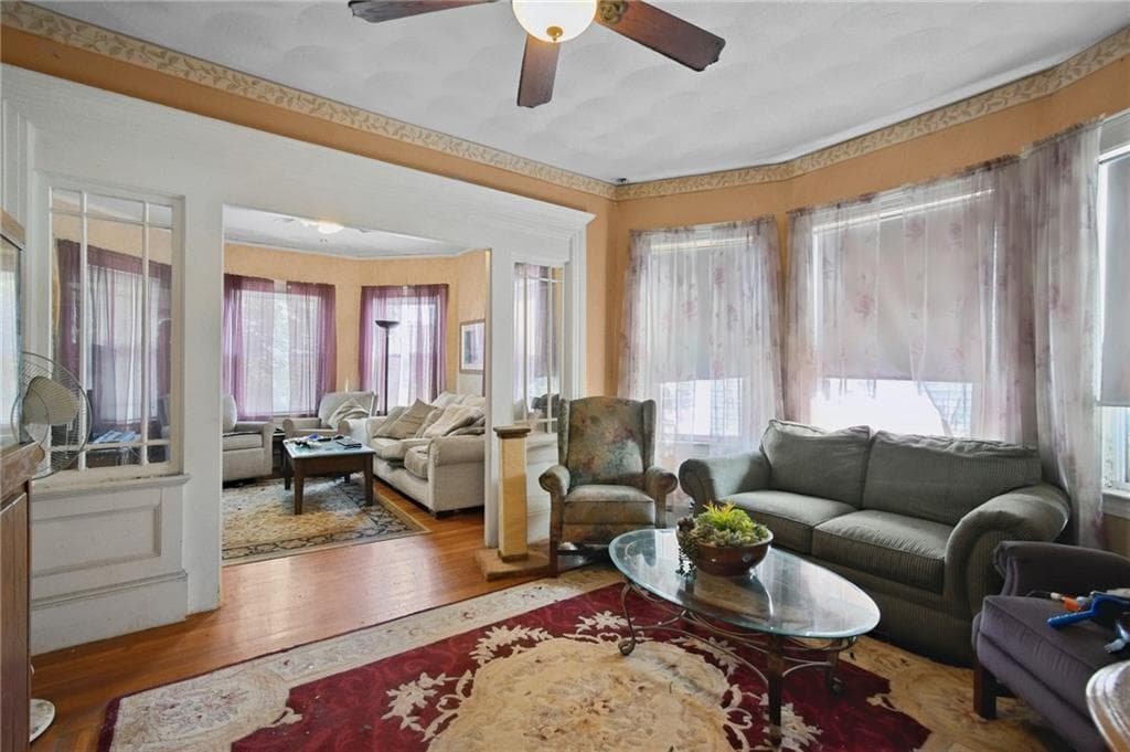 574 Smith Street photo 3
