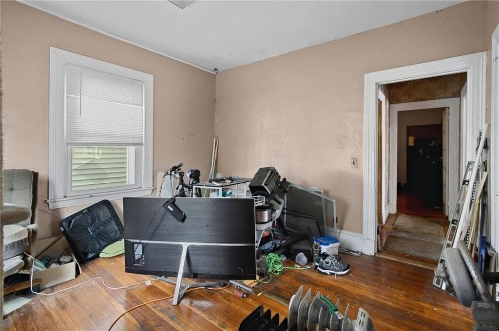 574 Smith Street photo 9