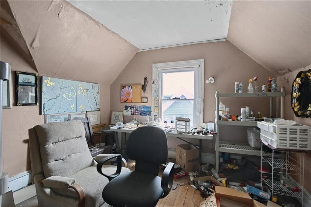 574 Smith Street photo 34