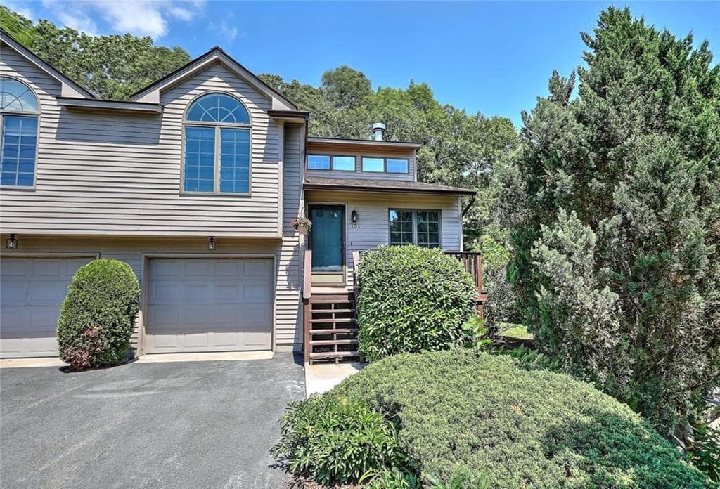 101 Cardinal Drive