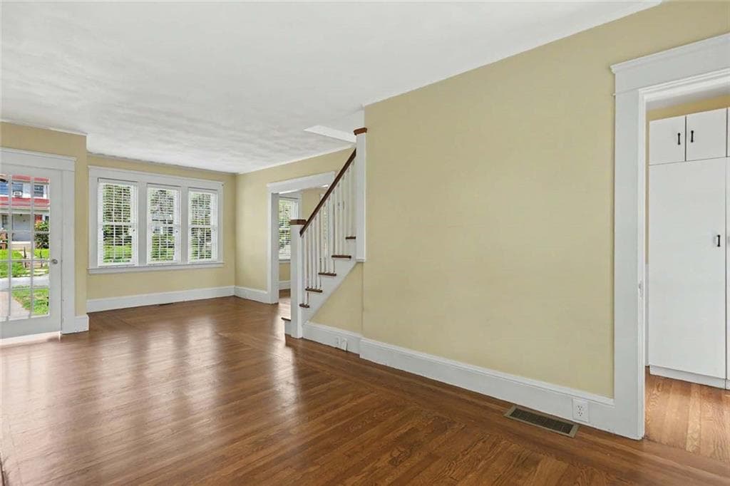 84 Glen Avenue photo 7