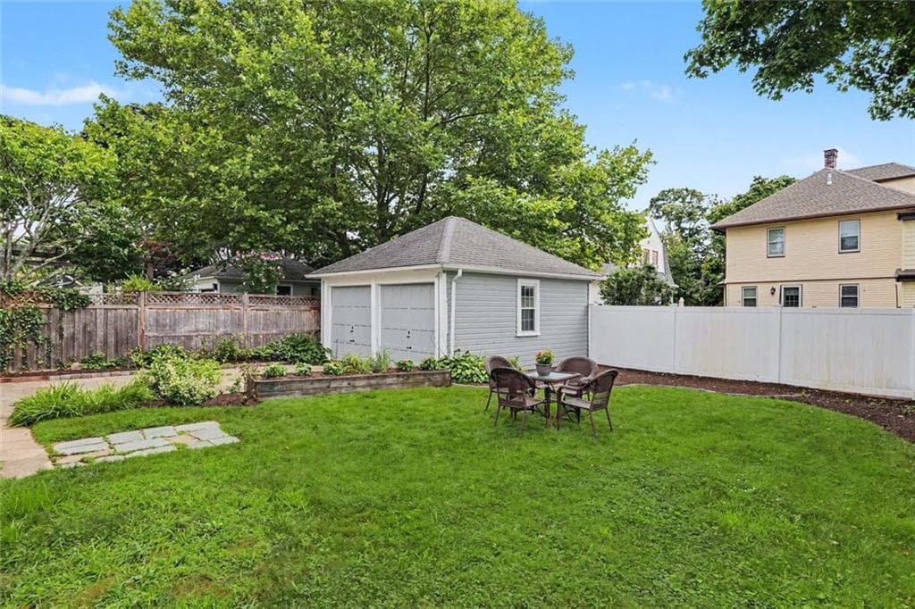 84 Glen Avenue photo 33