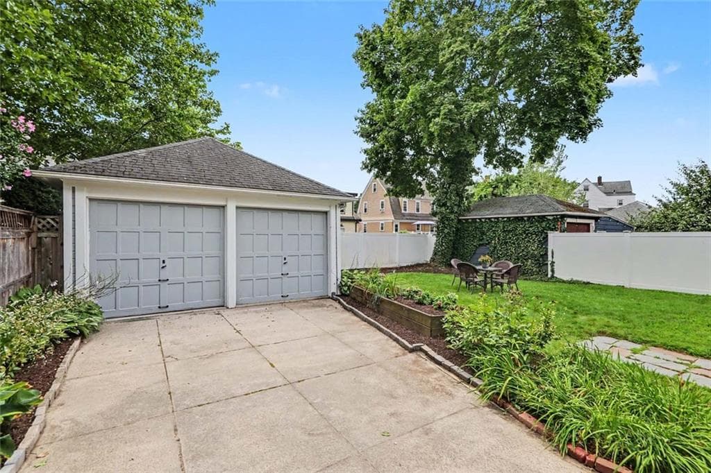 84 Glen Avenue photo 31