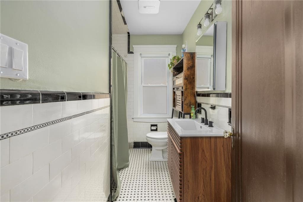 76 Myrtle Avenue photo 22