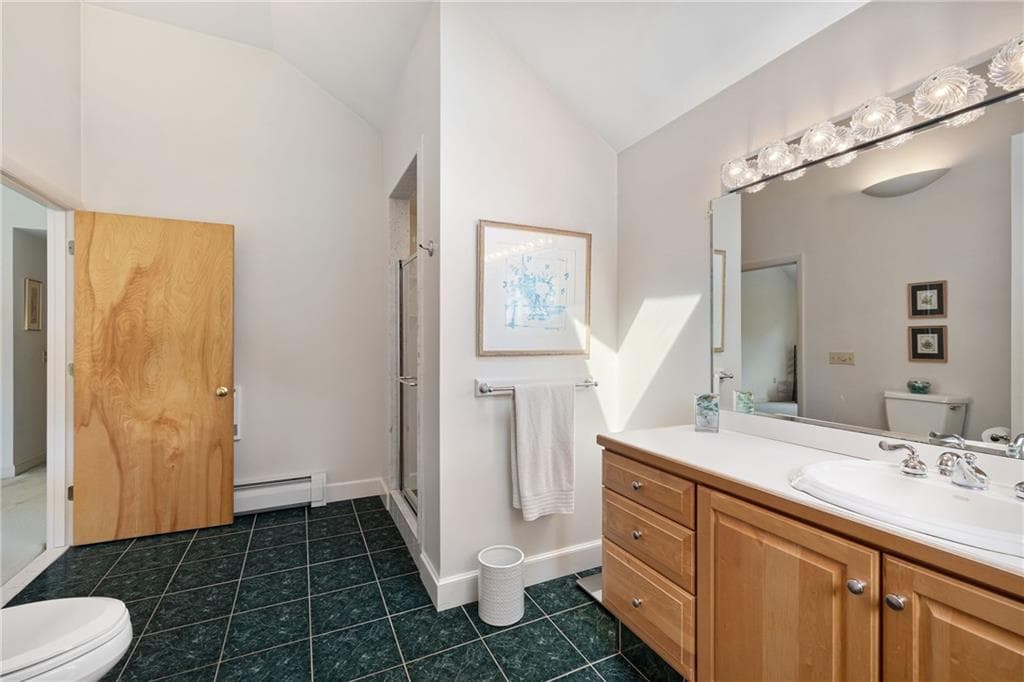 22 Noble Street photo 28
