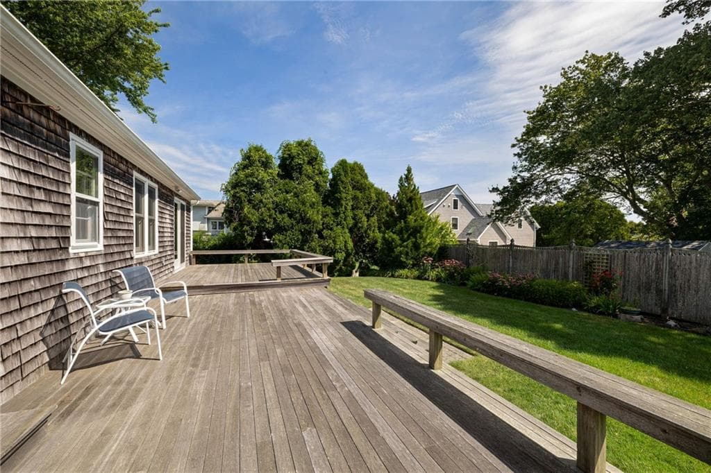 22 Noble Street photo 34