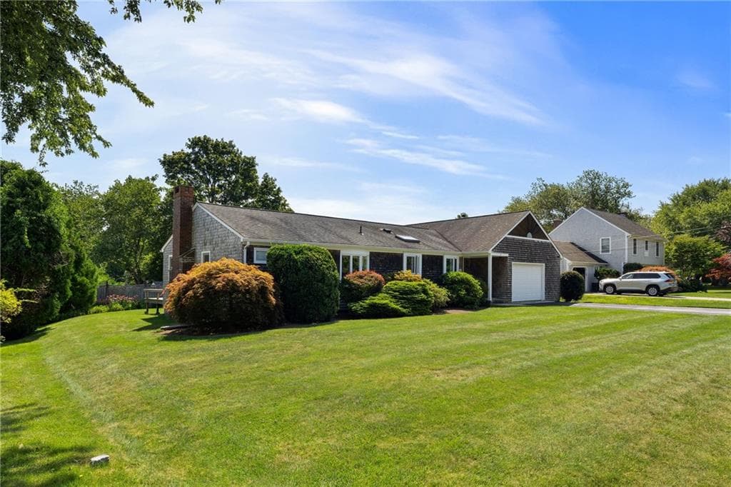 22 Noble Street photo 44