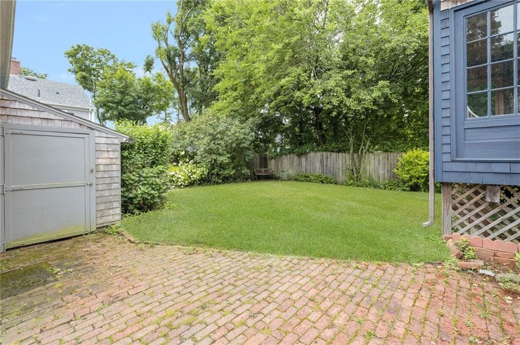 11 Coombs Street photo 43