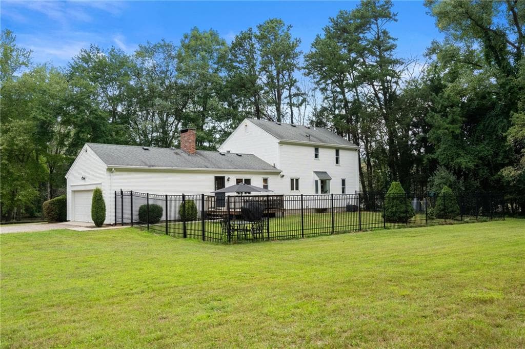 109 Scott Road photo 29