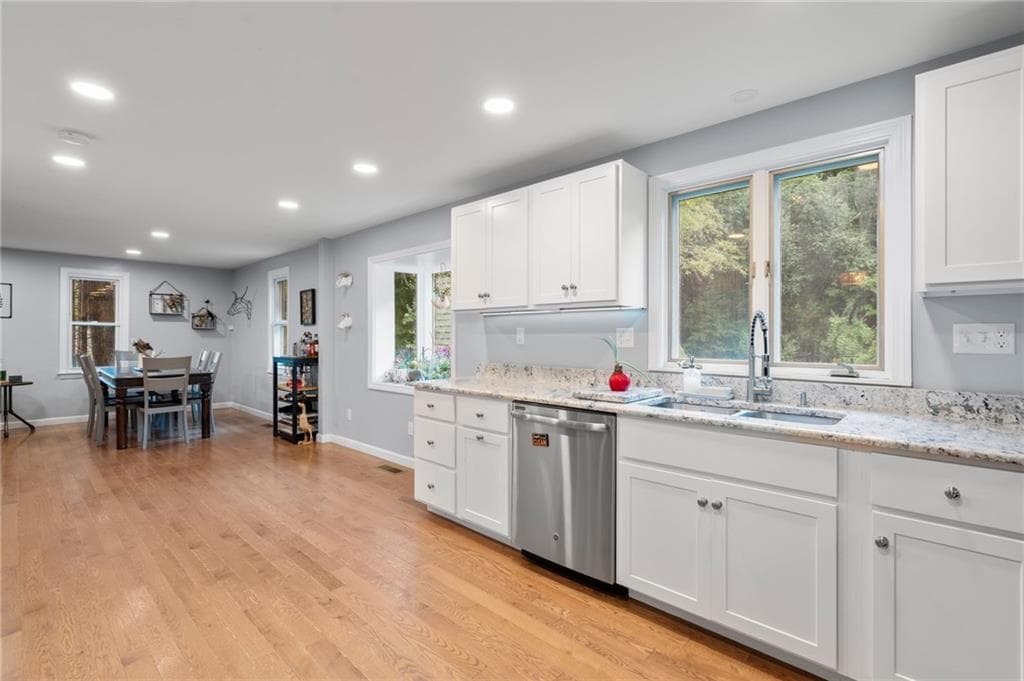 109 Scott Road photo 8