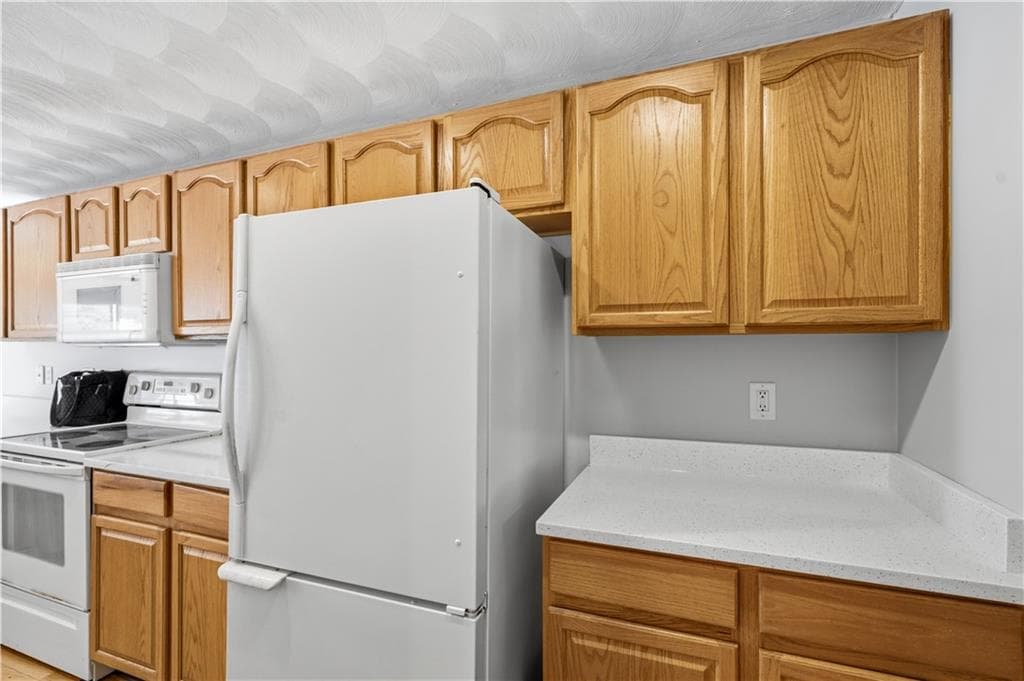 Condominium at 572 Smithfield Road UNIT 16, North Providence, photo 11 of 44