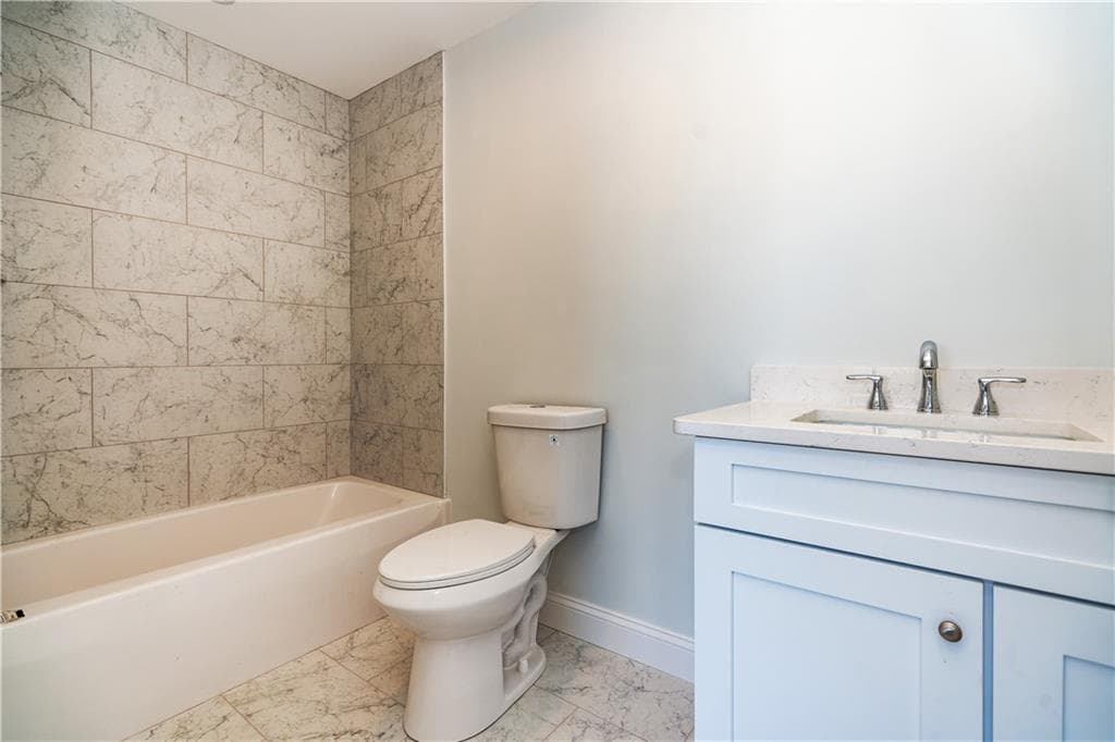 400 Juniper Street photo 29