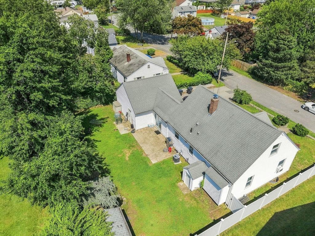 41 Fisher Street photo 27