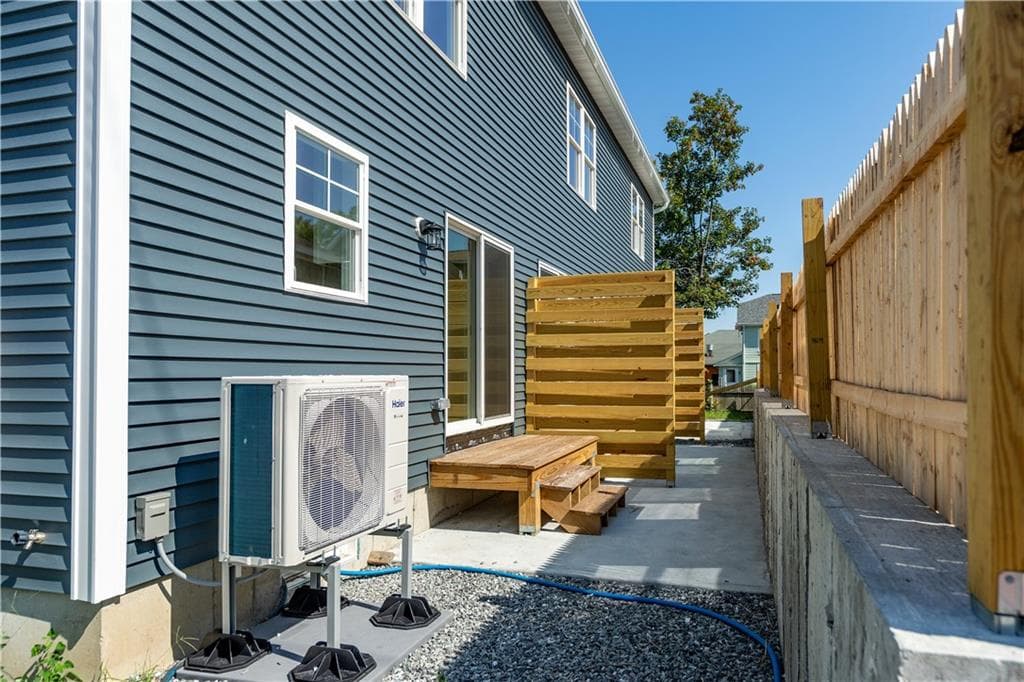 402 Juniper Street photo 23