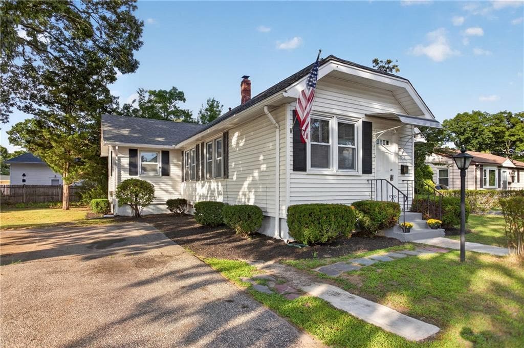 37 Lincoln Avenue photo 6