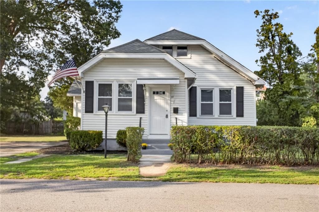 37 Lincoln Avenue