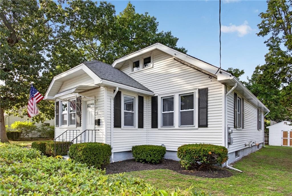 37 Lincoln Avenue photo 5