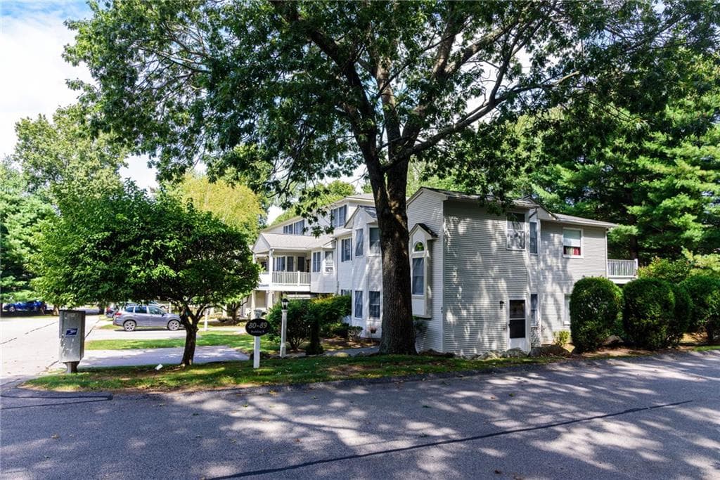 Condominium at 86 Trellis Drive UNIT 86, West Warwick, photo 36 of 42