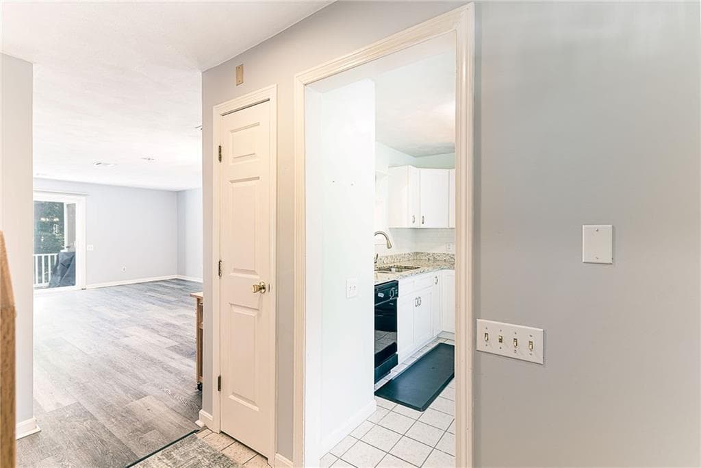 Condominium at 86 Trellis Drive UNIT 86, West Warwick, photo 8 of 42