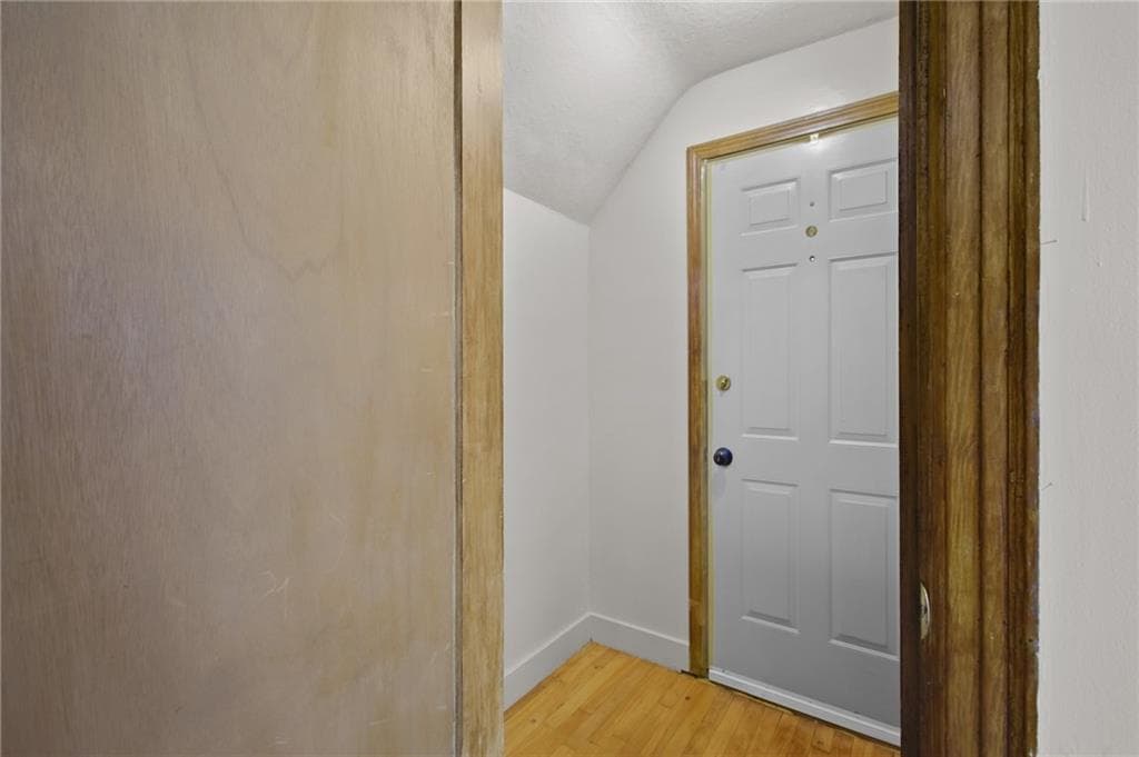 243 Rice Street photo 41
