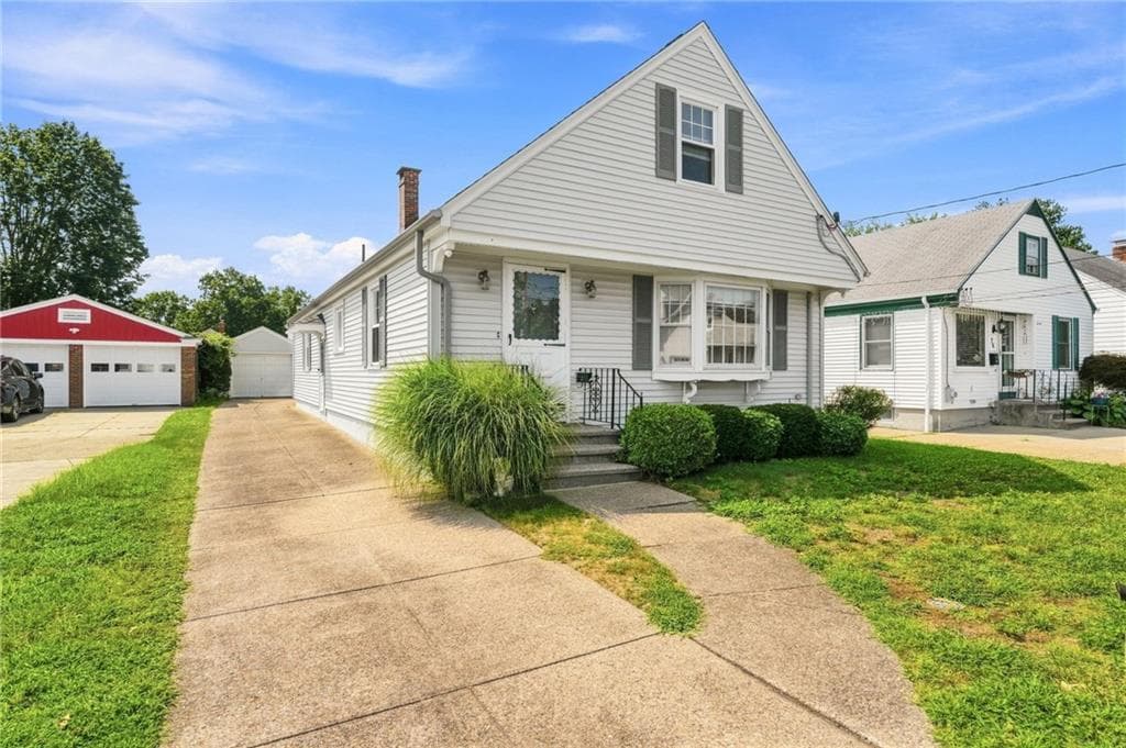 74 Isabella Avenue