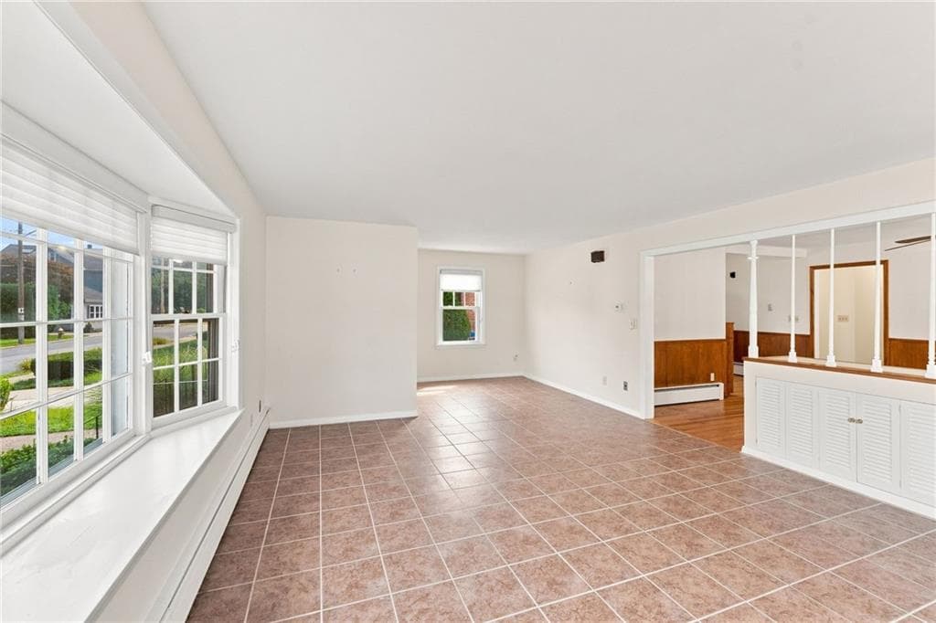 74 Isabella Avenue photo 5