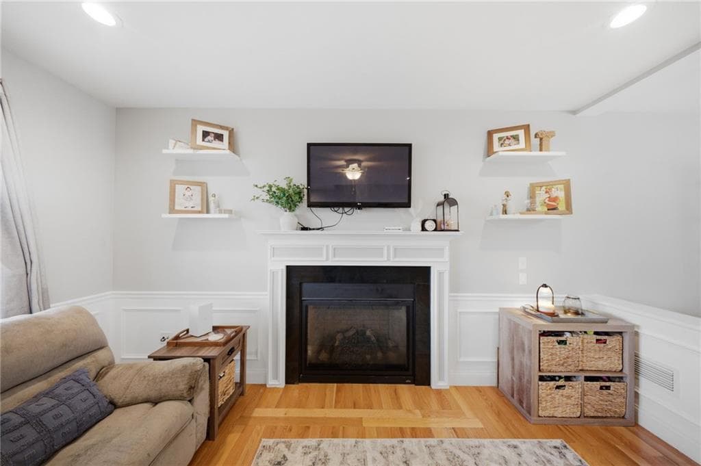 Single Family Residence at 75 Crystal View Drive, Burrillville, photo 9 of 50