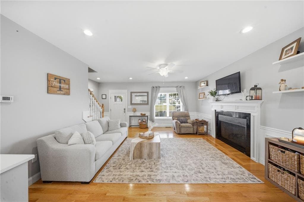 Single Family Residence at 75 Crystal View Drive, Burrillville, photo 10 of 50