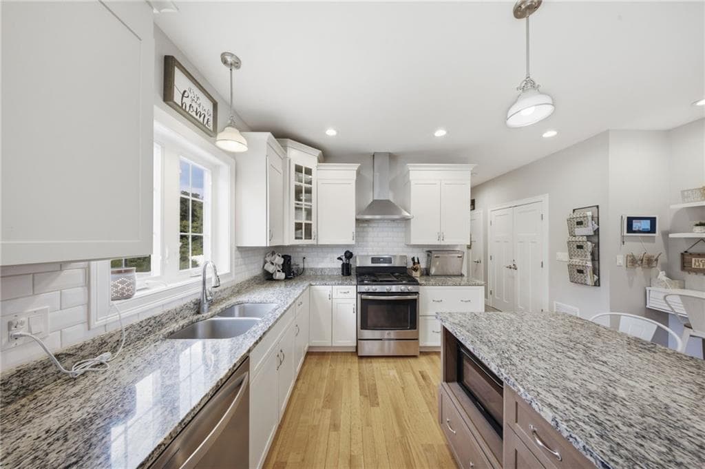 Single Family Residence at 75 Crystal View Drive, Burrillville, photo 14 of 50