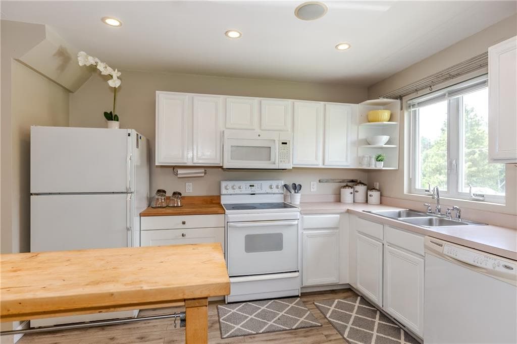 192 Fairway Drive photo 11