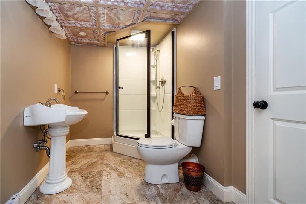 5 Hilton Drive photo 37
