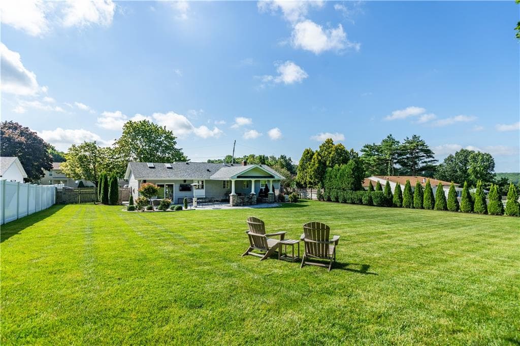 5 Hilton Drive photo 40