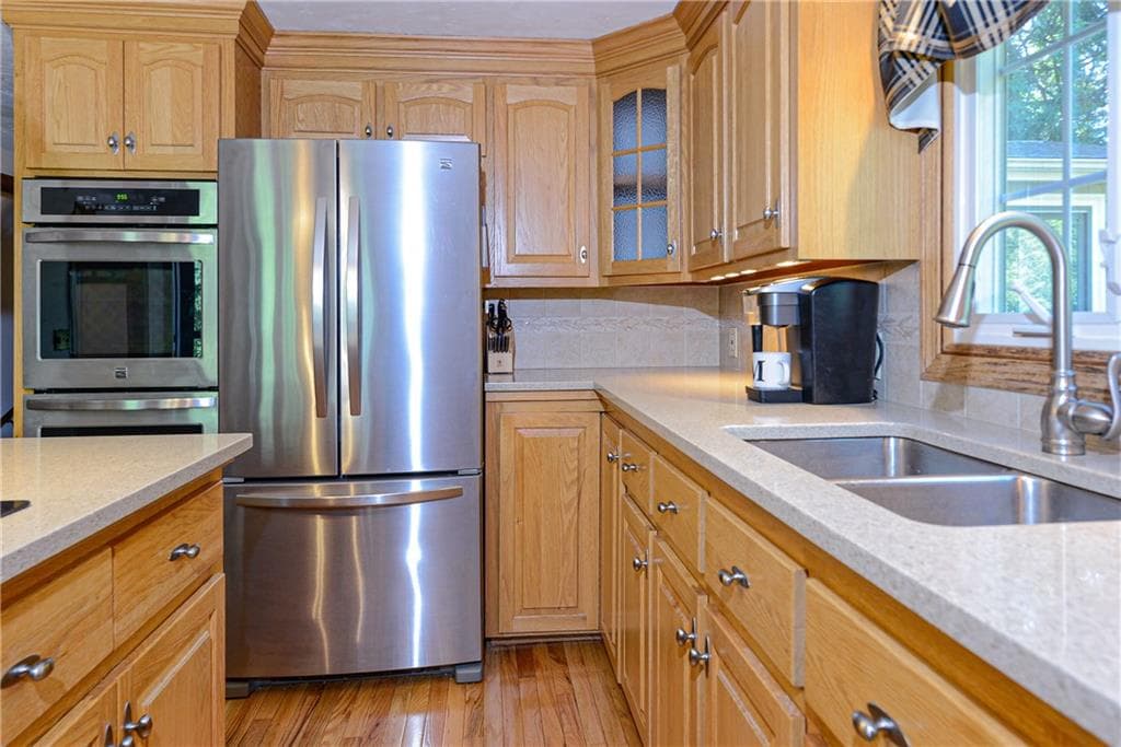 Single Family Residence at 132 Sheffield Hill Road, Exeter, photo 6 of 28