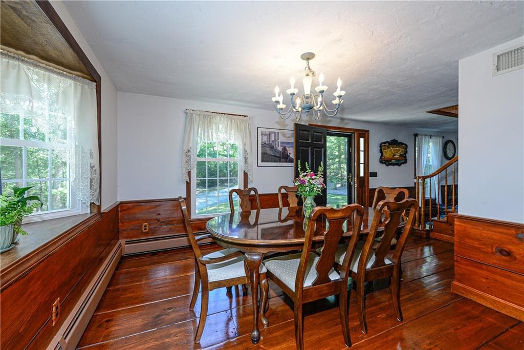 Single Family Residence at 132 Sheffield Hill Road, Exeter, photo 13 of 28