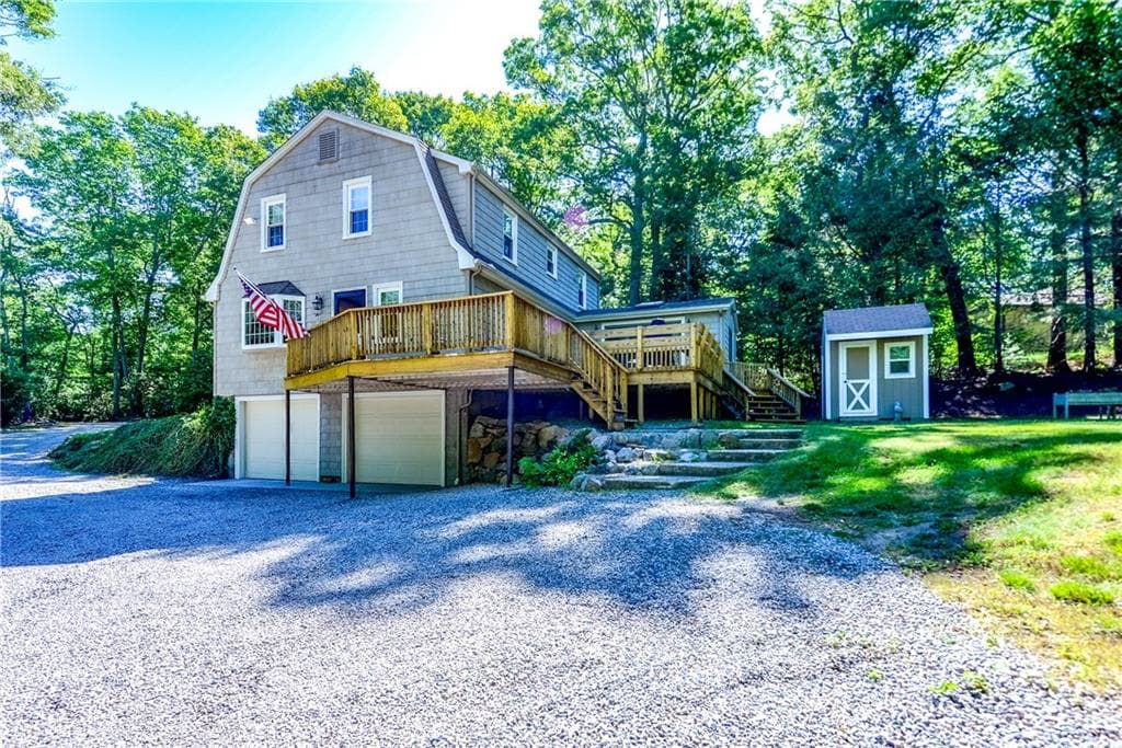Single Family Residence at 132 Sheffield Hill Road, Exeter, photo 11 of 28