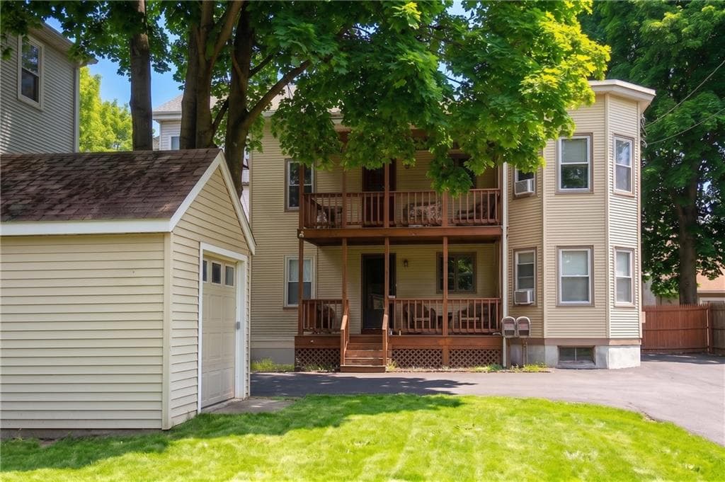 76 Dewey Street