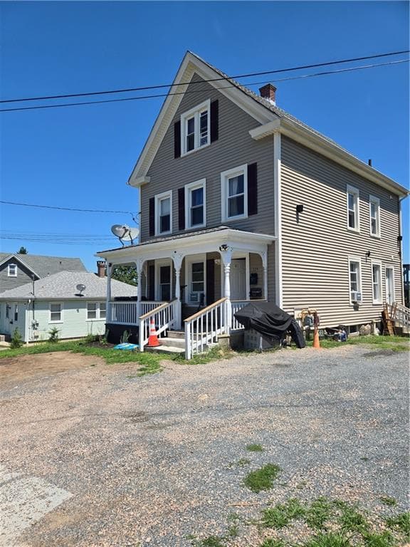 139 TOWER Street photo 2